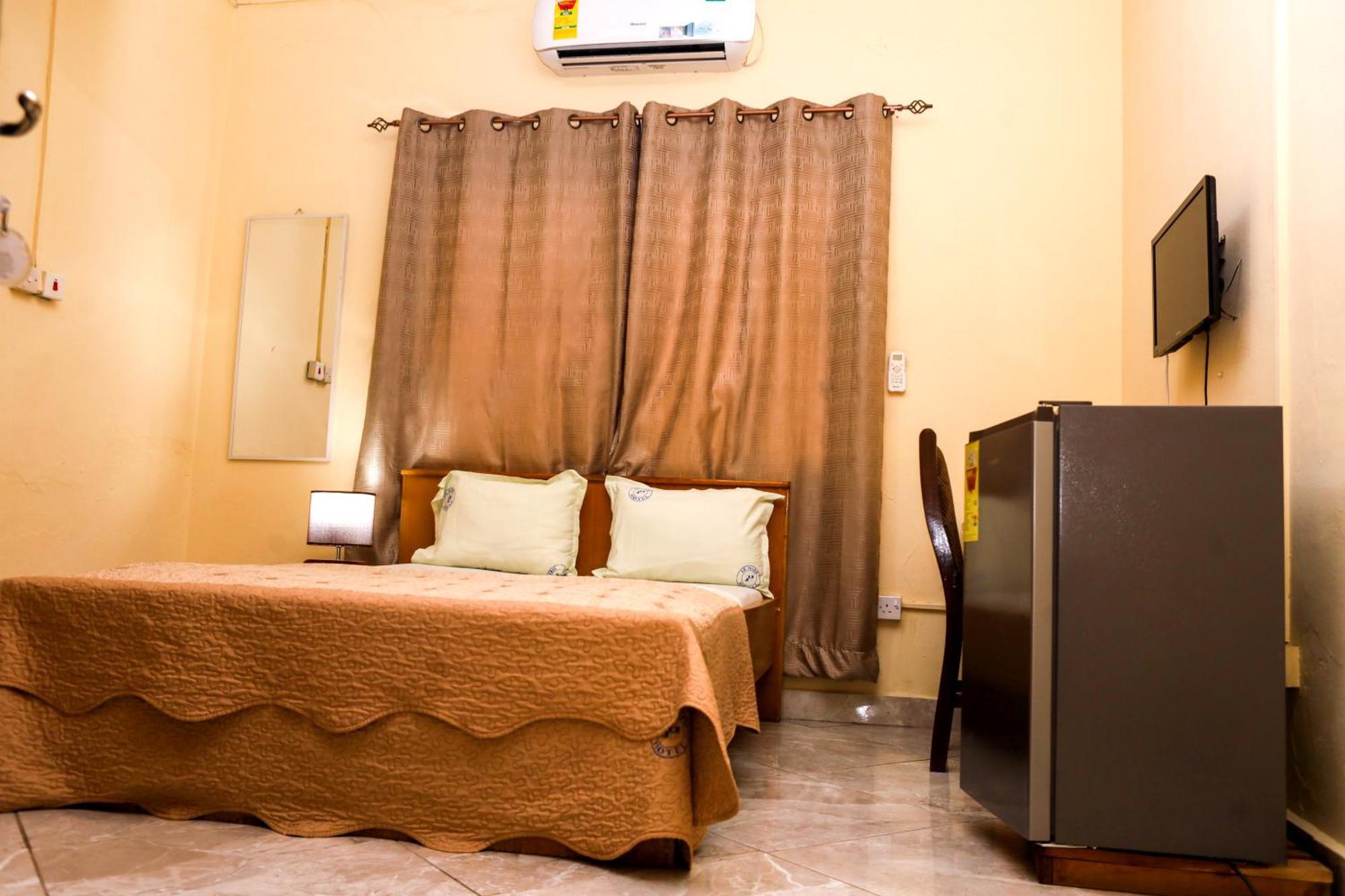 Jenos Hotels Άκρα Εξωτερικό φωτογραφία