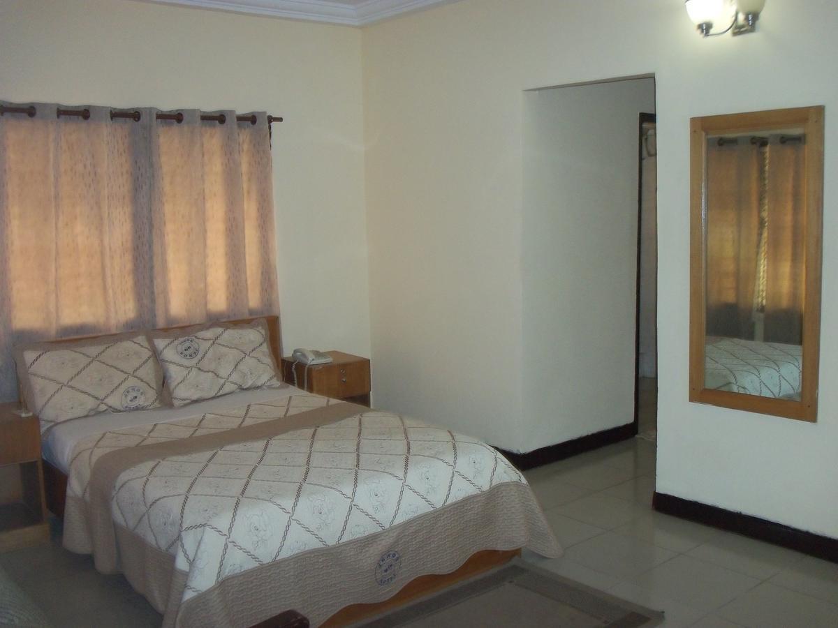 Jenos Hotels Άκρα Εξωτερικό φωτογραφία